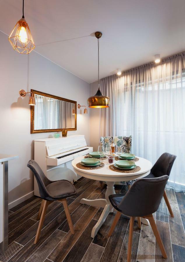City Of The Kings Piano Apartment Cracovie Extérieur photo