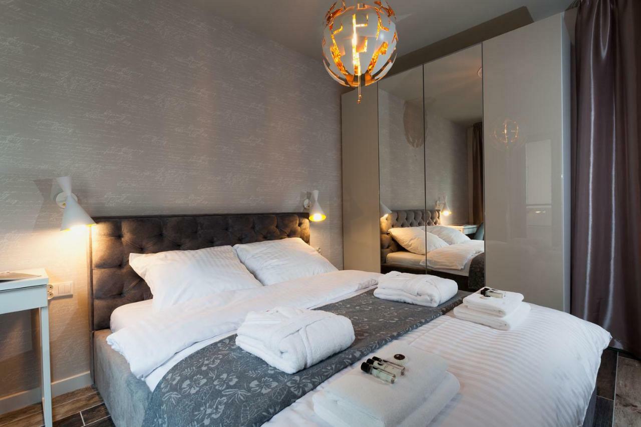 City Of The Kings Piano Apartment Cracovie Extérieur photo