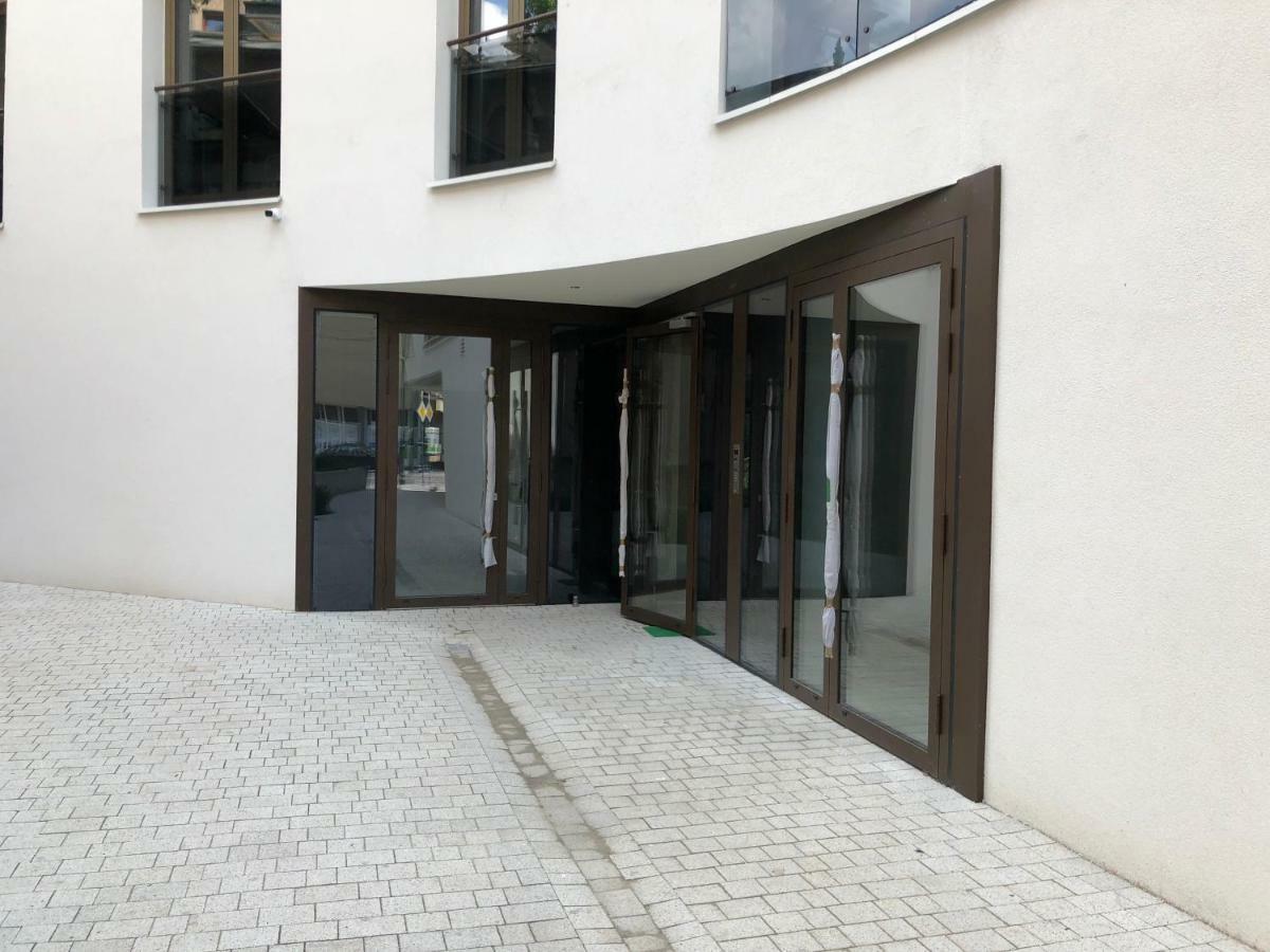 City Of The Kings Piano Apartment Cracovie Extérieur photo